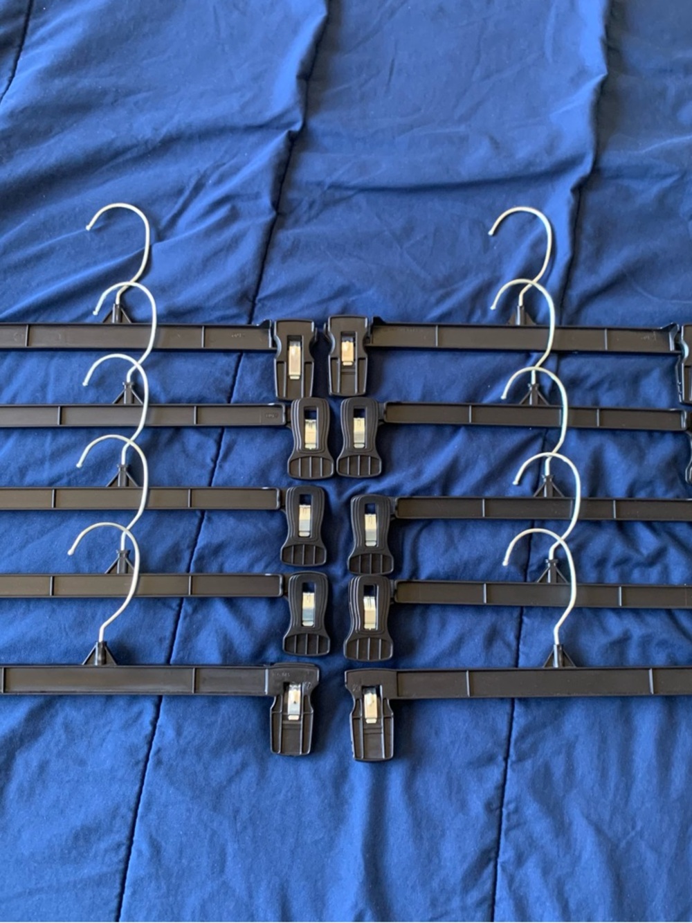 10 Pants Hangers